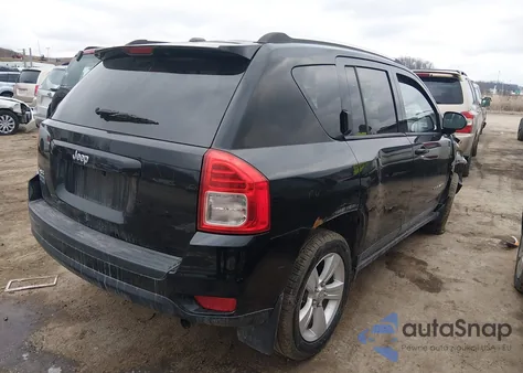2012 Jeep Compass Sport z USA, uszkodzony, nr VIN 1C4NJDBB3CD625742